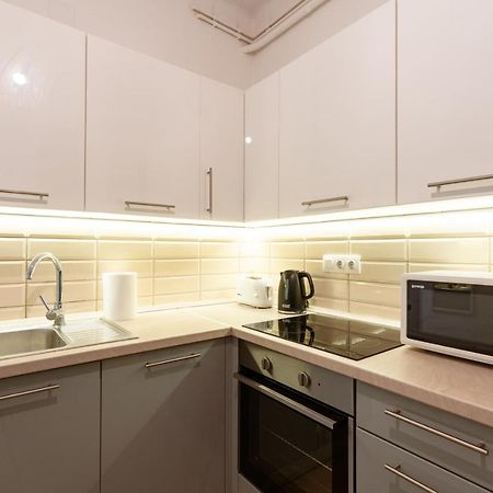 Central Seven Erzsebet Krt Budapeste Exterior foto